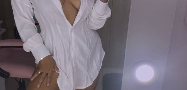 Model - giselle consolador