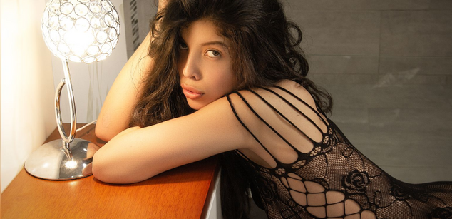 Model - MaryJaneXI cum