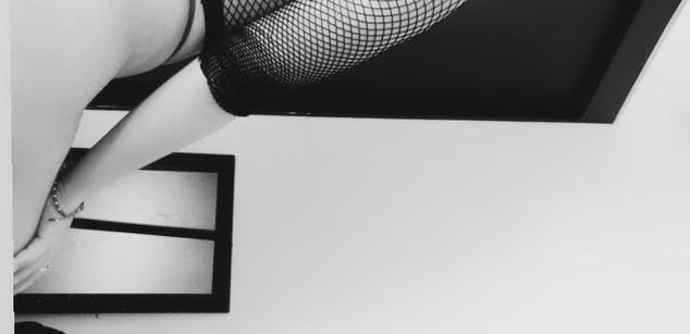 Model - Emily_Hot_ cum