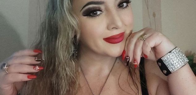 Model - MissViktory blackmail