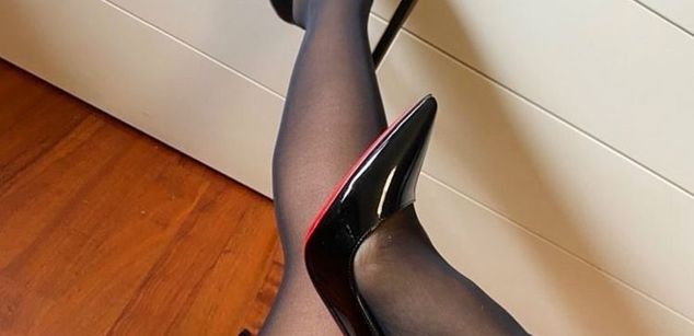 Model - Mistress Evil nails