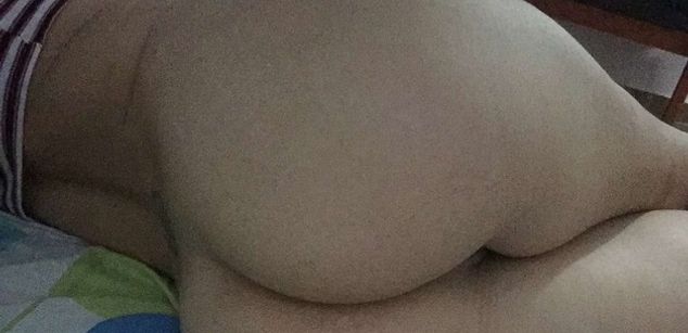 Model - Lolarose footfetish