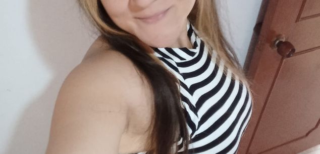 Model - scarlett young