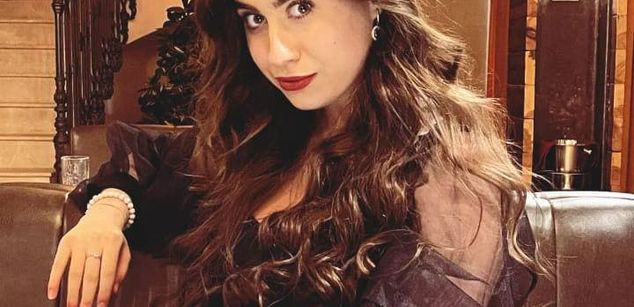 Model - CindyFarreli teddy