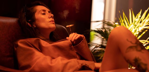 Model - MILA KOSLOV sph