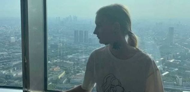 Model - Ashley alternative