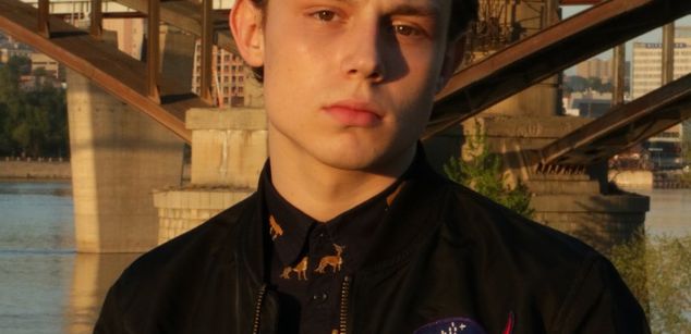 Model - DonnyStorm Hot