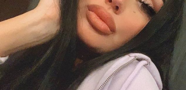 Model - HottLassyy kind