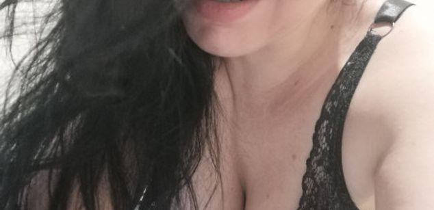 Model - Giselle heels