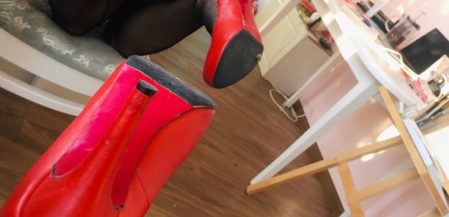 Model - Michelle Shiny submissive