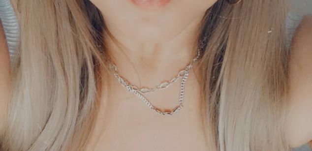 Model - LaMadrina006 bigboobs