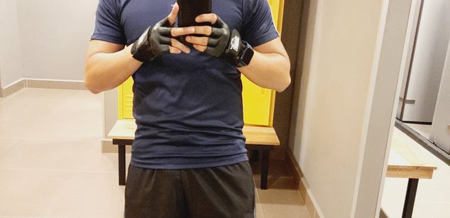 Model - Juliam Salaz anal