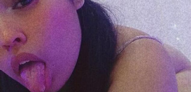 Model - Melisa friendly