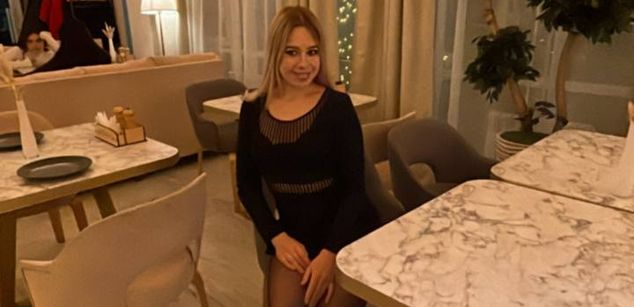 Model - pamela-crazy fuckass