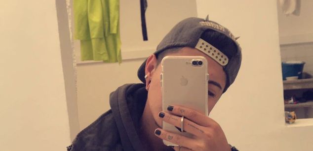 Model - Dany Phanton 18