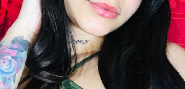 Model - Emily_Hot_ cum