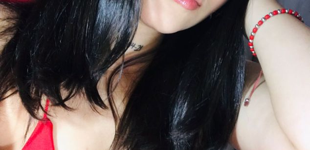 Model - Emily_Hot_ cum