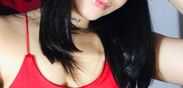 Model - Emily_Hot_ cum