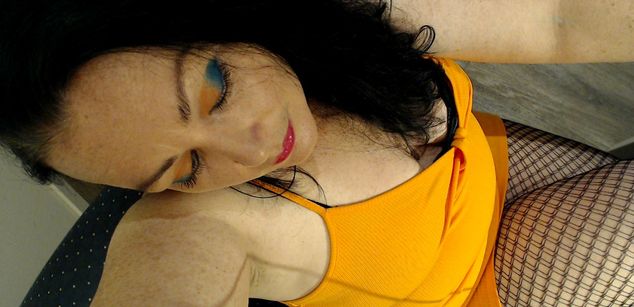 Model - BruneteBBW outfits