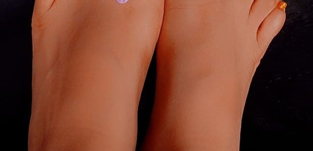 Model - Fetish Wayraa latina