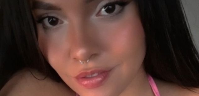 Model - neni bigbotty