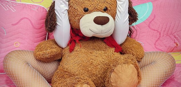 Model - AllieRousse feet