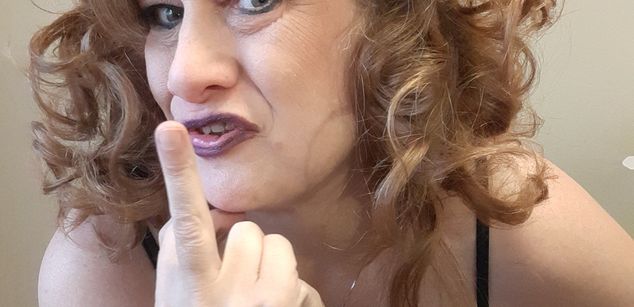 Model - Mistress Honee foot