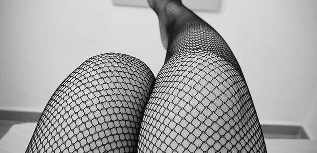 Model - AllieRousse feet