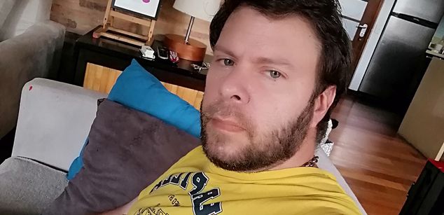 Model - MASTER BRUCE humiliation