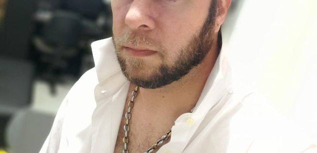 Model - MASTER BRUCE humiliation