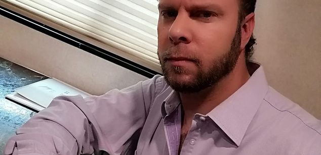 Model - MASTER BRUCE humiliation