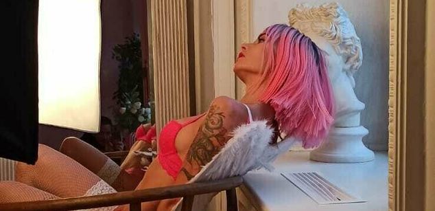 Model - Agata Bryant dirtytalk