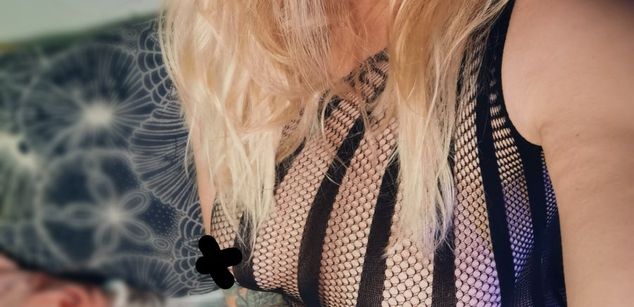 Model - thewickedmuffin curvy