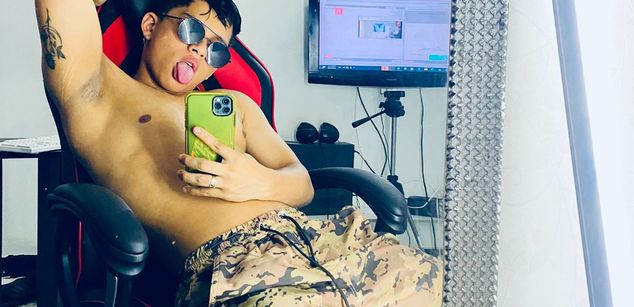 Model - ANDY bigcock