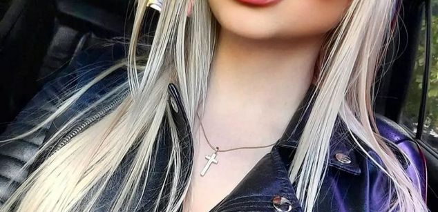 Model - Sweet girl nice