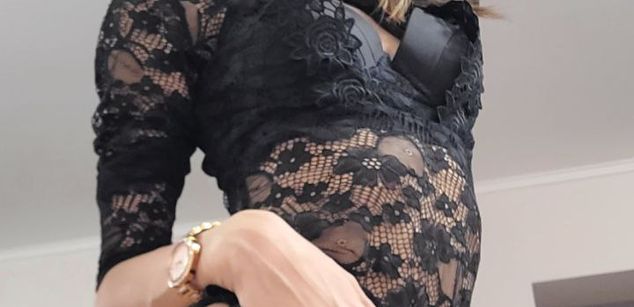 Model - MayaHale mistress