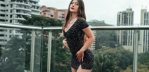 Model - Miamonroe cum