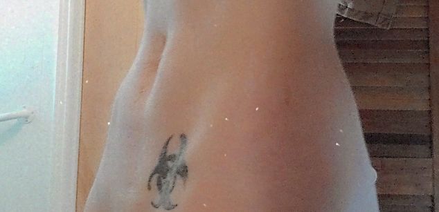 Model - LadyJade worship