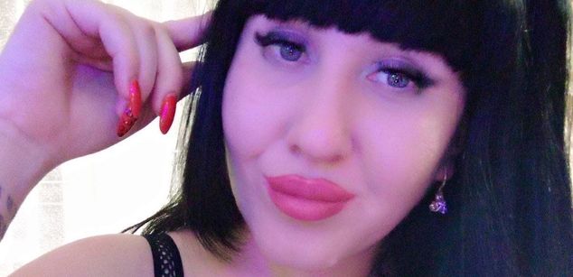 Model - SweetHines roleplay