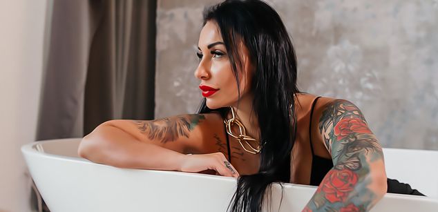 Model - QOS FINDOM muscle