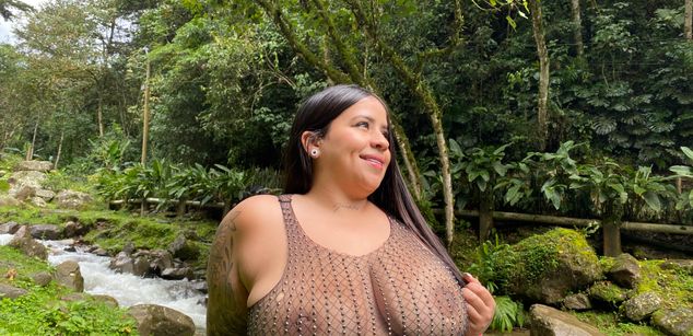 Model - Romina Smith bigass