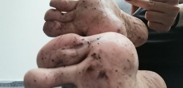 Model - FEET ADDICTION bdsm