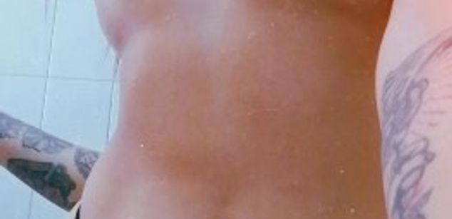 Model - FEET ADDICTION bdsm