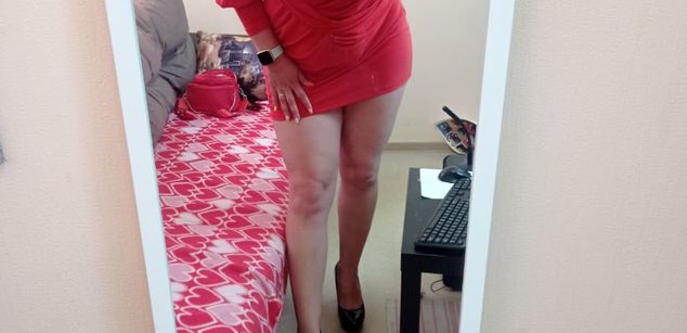 Model - Eva Elfie cum