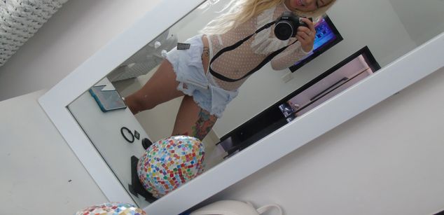 Model - LittlePinkBunnny bigass