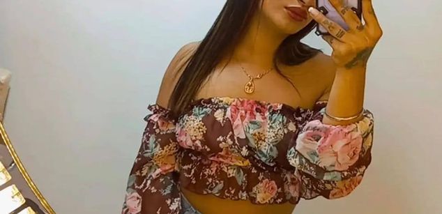 Model - jennyhotts panties