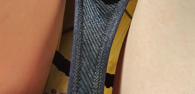 Model - AnnaLu strapon