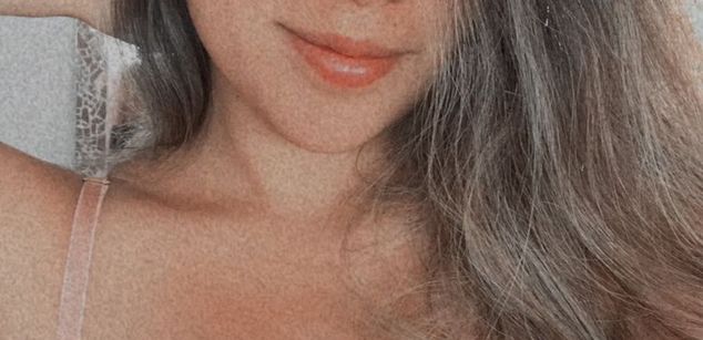 Model - Mia Aura bigass