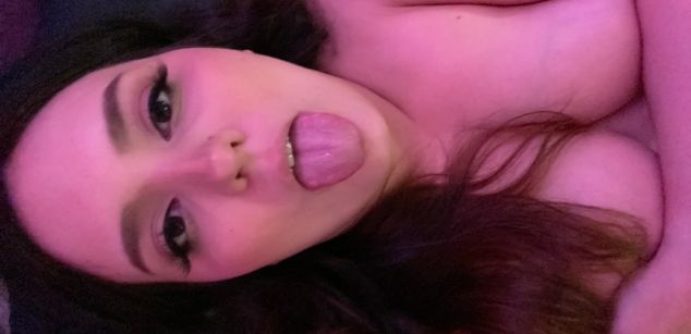 Model - Jade Violet joi