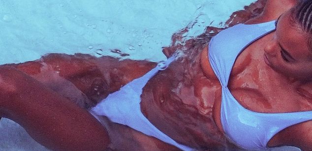 Model - xxitsmexx cei